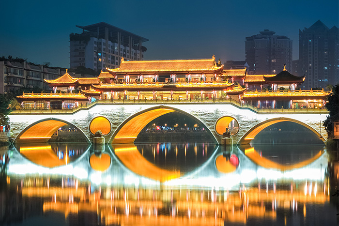 古建筑應(yīng)該如何進(jìn)行保護性亮化工程？