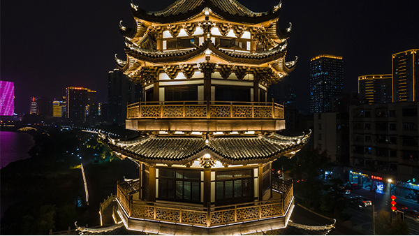 建筑泛光照明工程如何選擇適當(dāng)?shù)谋憩F(xiàn)手法？