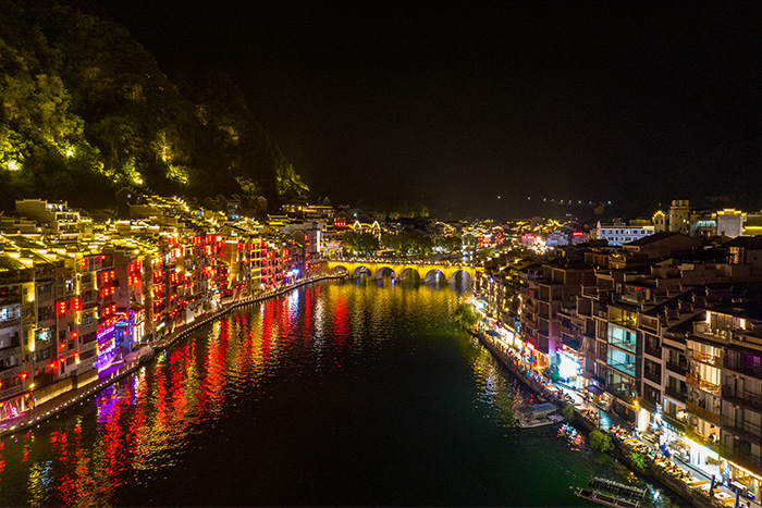 景區(qū)網(wǎng)紅打卡地?zé)艄饬粱こ虘?yīng)該如何做？