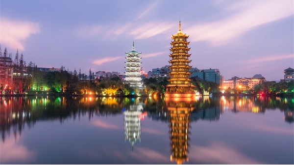 園林景觀亮化設計，讓城市充滿生命力 ！